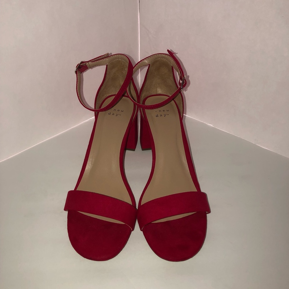 A New Day - Size 8, ladies red block heels - Picture 2 of 8